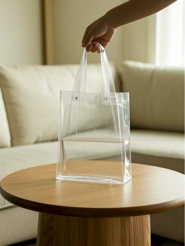 Minimalist transparent PVC handbag - Image 2