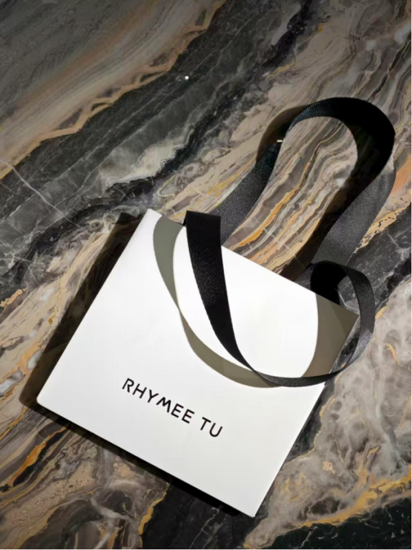 Minimalist style black and white custom-made tote bag - Image 2